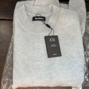 Naadam brand new featherweight cashmere sweater large